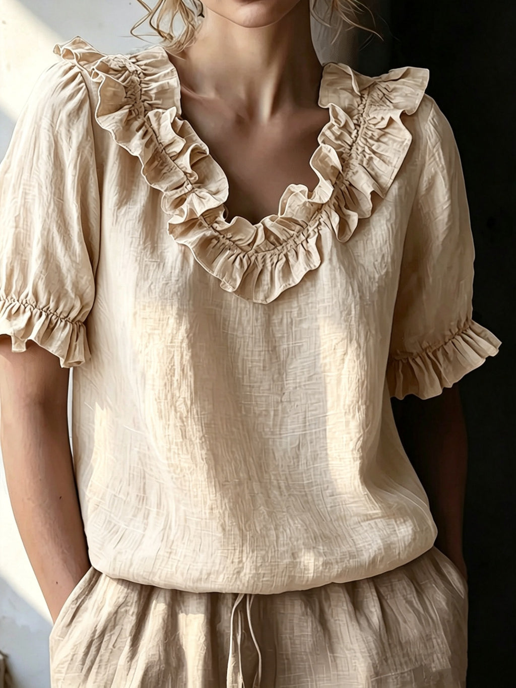 Women's Solid-Colour Fashionable Casual Ruffle-Trimmed Crew-Neck Blouse