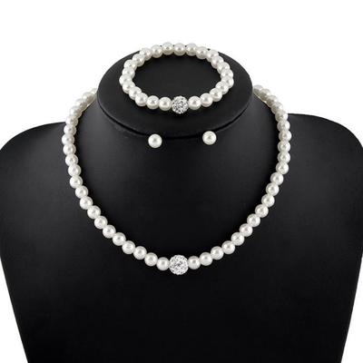 Pearl necklace, earrings & bracelet set