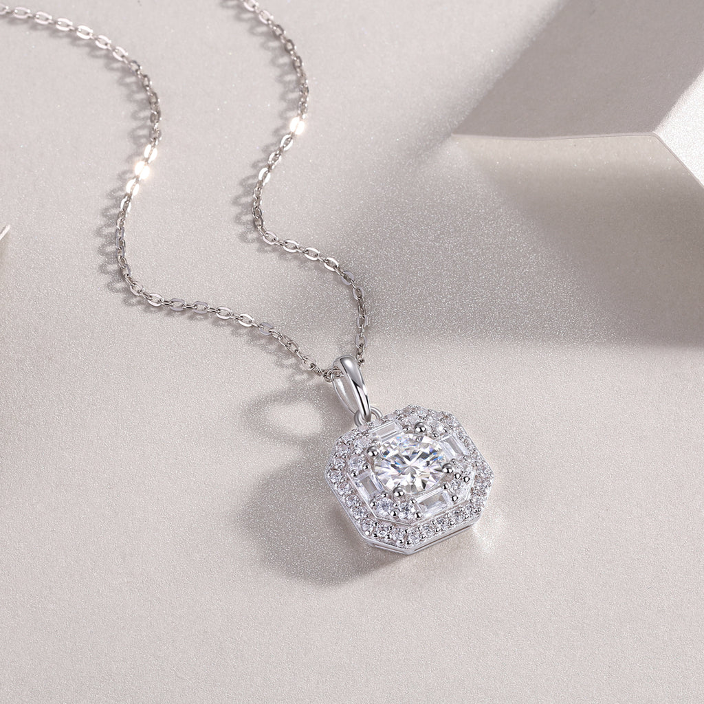 Luxurious Diamond Jewelry Piece Set With 1-carat Moissan Diamond S925 Sterling Silver And Platinum-plated Pendant