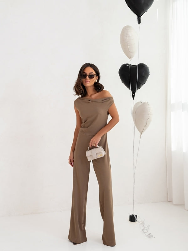 Sleek Jumpsuit For Women, Off- Shoulder, Straight Long Pants, Fastened With A Zipper On The Side.
