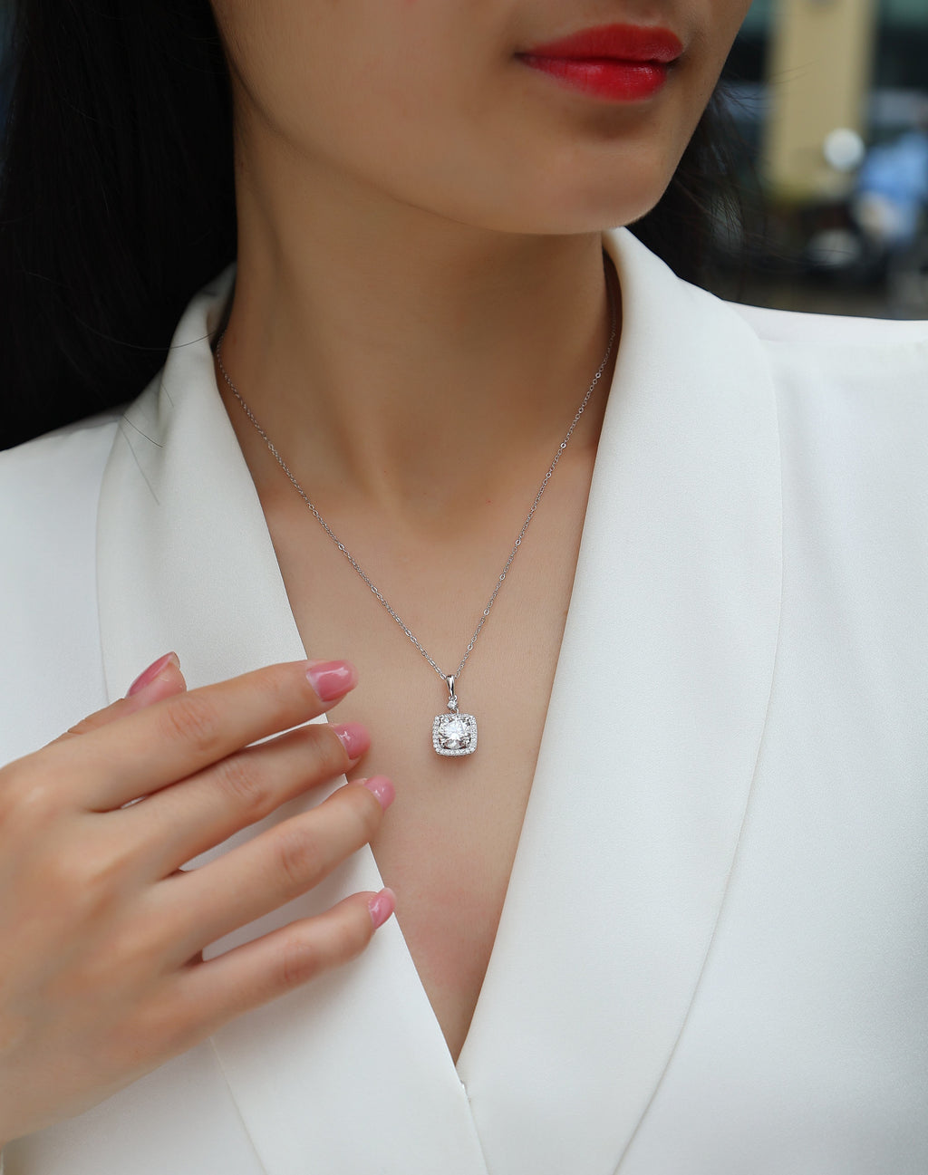 Luxurious Diamond Jewelry Piece Set With 2-carat Moissanite S925 Sterling Silver And Platinum-plated Pendant