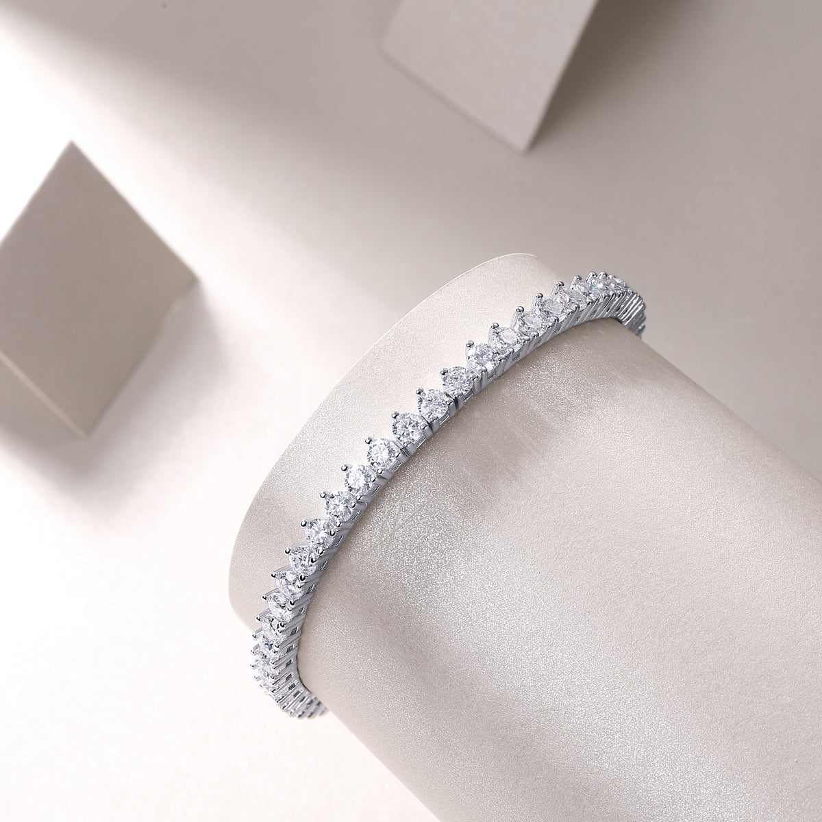 1Mark Luxury Fashion Mosan Diamond S925 Silver Bracelet Comparable To Natural Diamonds