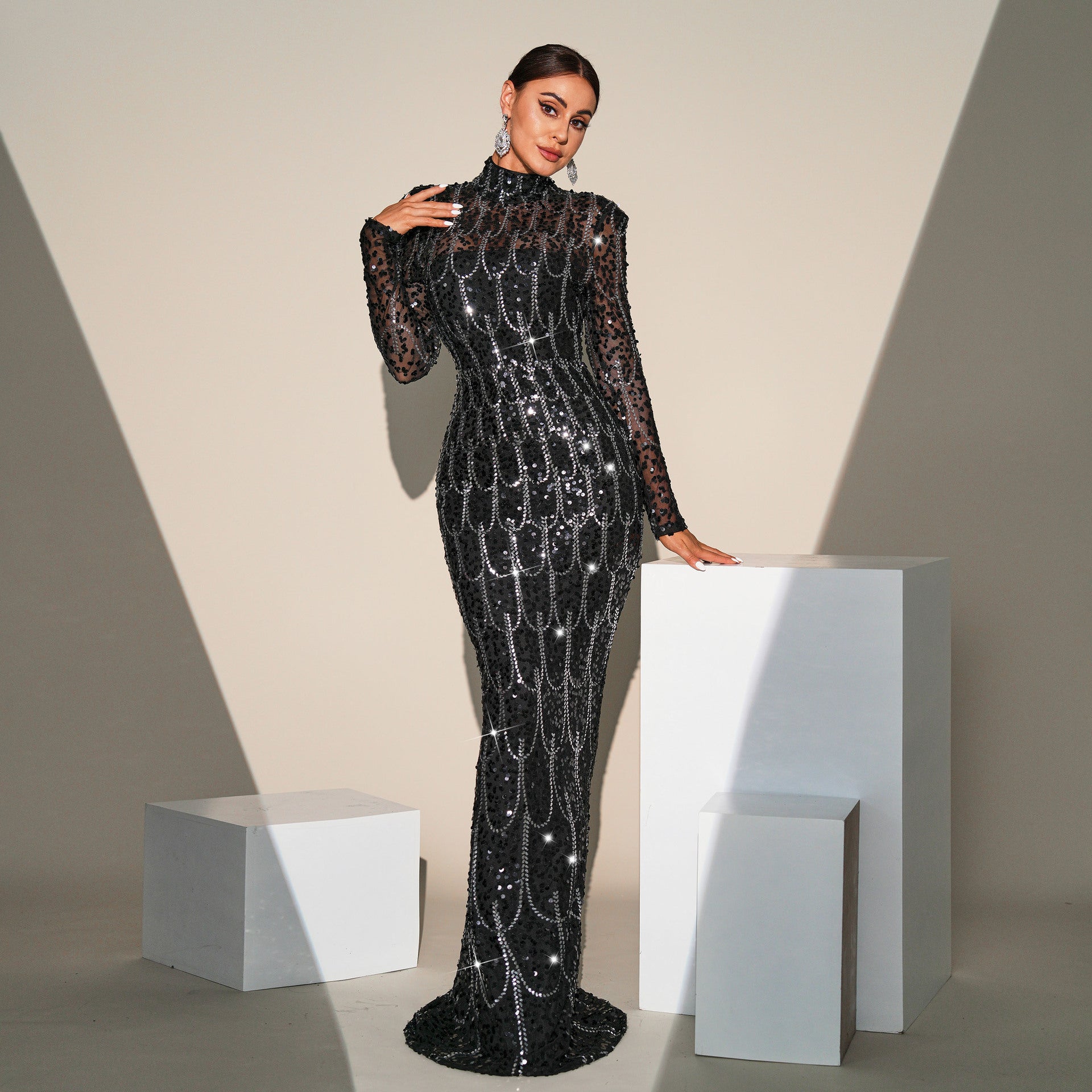 Long Sleeve Round Neck Slim-fit Sequined Evening Gown