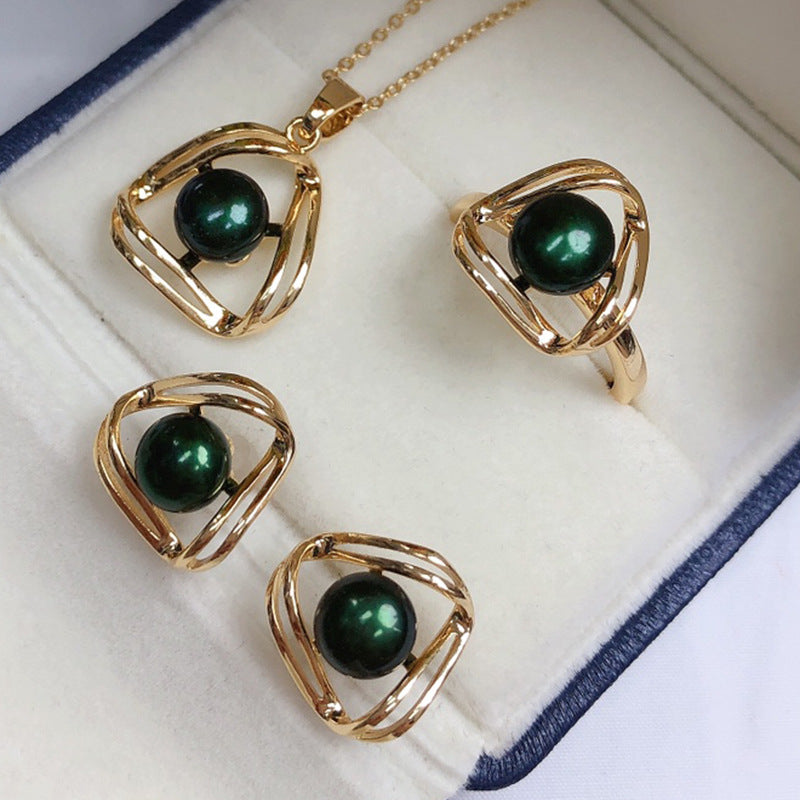 Simple And Exquisite Freshwater Pearl Necklace Set