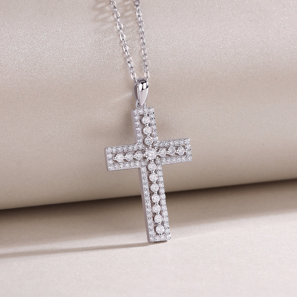 Jewelry Pendant Set With Moissanite Diamond 0.1 carat, S925 Sterling Silver And Platinum-plated Cross Diamond